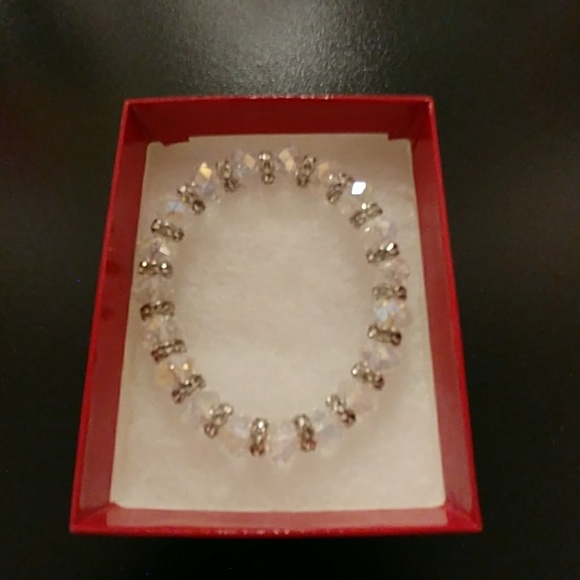 Crystal Clear Metallic Bracelet - Picture 6 of 8